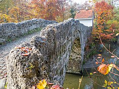 Historische St. Apollonia-Steinbogenbrücke