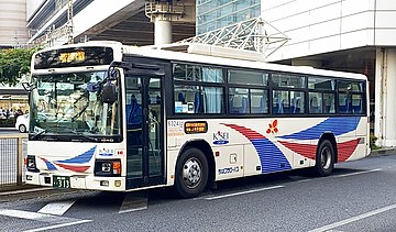 3.千葉駅に到着するフラワーライナー6324号車