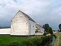 La ferme du château et la Mehaigne.