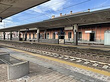 Interno della stazione visto dal binario 4