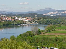 Anvista d'o río Miño y de Tui (Galicia) dende Valença do Minho (Portugal)