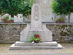 Le monument aux morts.