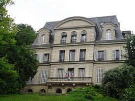 O hôtel de ville.