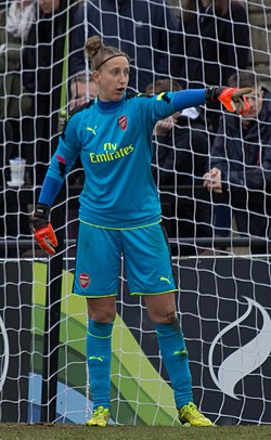 Arsenal LFC v Kelly Smith All-Stars XI (159) (cropped2).jpg