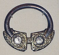 Simple pseudo-penannular brooch (pin missing)