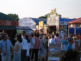 Sfeerfoto van de Parade in Den Haag (2006)