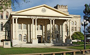 Das Hamilton County Courthouse in Hamilton, gelistet im NRHP mit der Nr. 80004125[1]