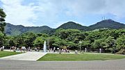 函館公園と函館山（2014年8月）