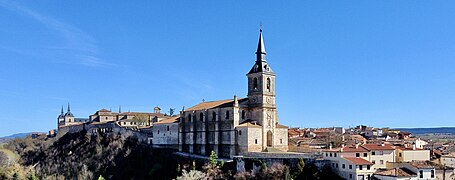 Vista aérea de la colegiata de San Pedro.