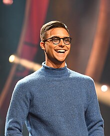 Saade presenting Melodifestivalen 2019