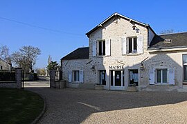 The town hall in La Forêt-le-Roi