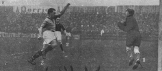 Den Henri Scharry (1) an den Nicky Kirsch (2) wärend dem Match géint d'Fransousen zu Paräis am Joer 1924.