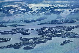 De noordoostkust van Baffineiland vanuit de lucht