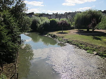 Le Fouzon à Dun-le-Poëlier en 2012.