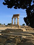 Temple en ruine, Agrigento, Sicile. Mai 2006.