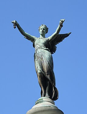 Détail de la statue.