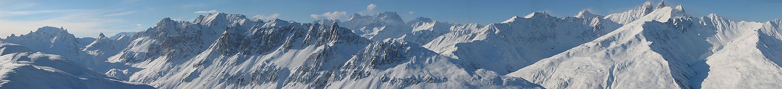 Sommets autour du domaine skiable.