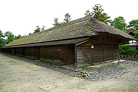 Nagaya, forme d'habitat collectif pour les plus pauvres.