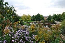 Le parc de la Garenne, rue de la Carrière.