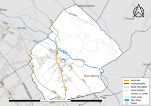 Carte en couleur présentant le réseau hydrographique de la commune