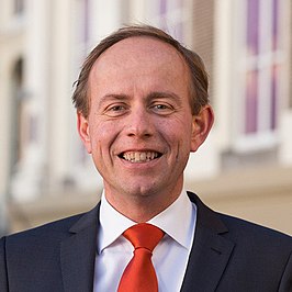 Van der Staaij (2016)