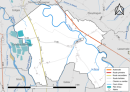 Carte en couleur présentant le réseau hydrographique de la commune