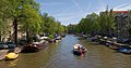 Hollanda'nın başkenti Amsterdam'da bulunan bir kanal yolu.