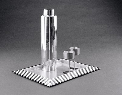 Conjunto de coquetel de aço cromado por Norman Bel Geddes (1937)