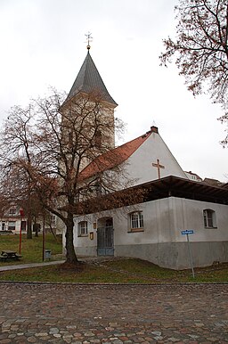 Stadskyrkan i Lebus, återuppbyggd efter att ha blivit förstörd under andra världskriget 1945.