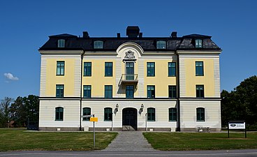 Kanslibyggnaden i Gräsvik.