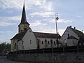 L'église Saint-Julien en avril 2014.