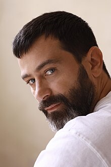 Yehuda Levi stars as Natan.