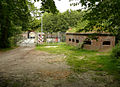 Haupteingang mit Brücke und steinernem Blockhaus zur Außenverteidigung