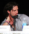 Nathan Parsons interpreta Jackson Kenner