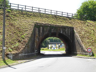 Pont de Batz à Saint-Pierre-du-Mont sur la ligne Morcenx - Mont-de-Marsan. Lieu des derniers combats de la Libération de Mont-de-Marsan le 21 août 1944.