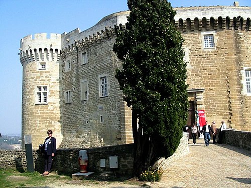 Château de Suze-la-Rousse.