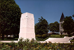 Skyline of Cantigny