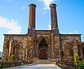 De Çifte Minareli Madrassa