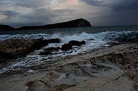 Januar: Stürmischer Januartag in der Bucht Porto Palermo