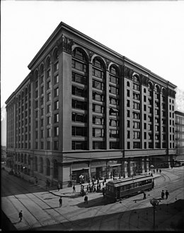 Pacific Electric station at 6th and Main, c. 1905-1909