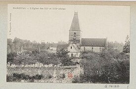 Vue de Margival avant la guerre et de son église qui datait des XIIè et XIIIè siècles.