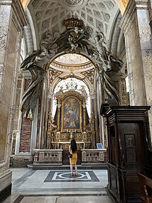 Chapelle latérale dédiée à Saint-Louis.