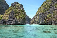 Tropical lagoon in Bacuit Bay, Palawan, Philippines.