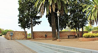 Interior del semi-baluarte con troneras, cercano a Puerta de Palmas