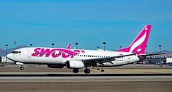 Eine 737-800 (C-FONK) der Swoop