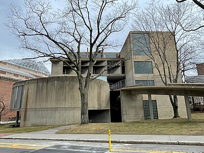 Carpenter Center for the Visual Arts in Cambridge, Massachusetts (1960–1963)