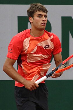 Flavio Cobolli v kvalifikaci French Open 2023