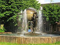 Fontein met boegbeelden, Marineterrein Amsterdam