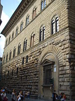 Palacio Medici Riccardi, de Michelozzo (1444).[21]