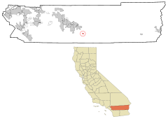 Lage von Mecca im Riverside County (oben) und in Kalifornien (unten)